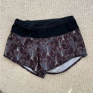 OISELLE ROGA RUNNING SHORTS WITH TOOLBELT, size 6